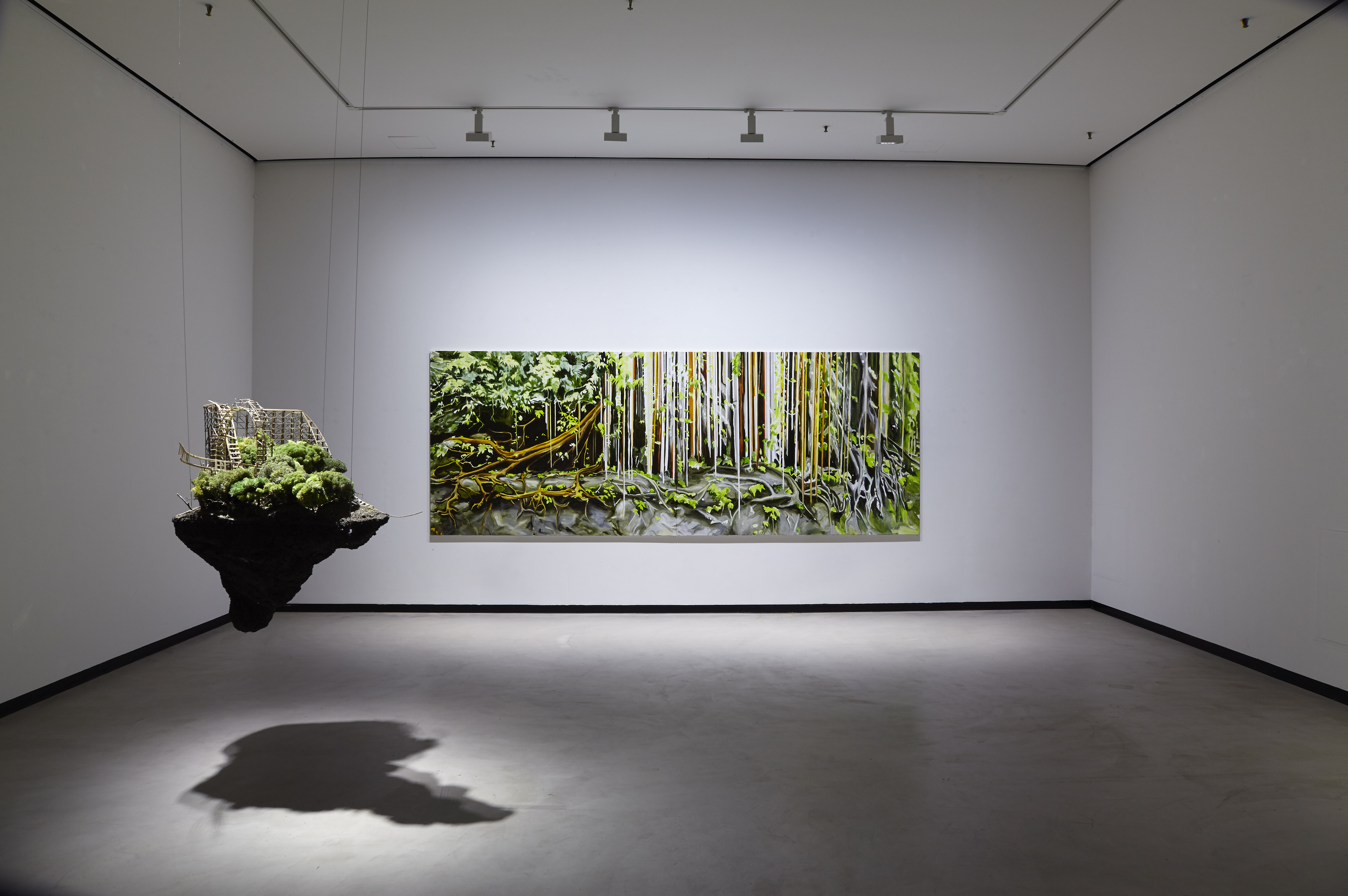 Tamara Piilola's oil on canvas in Galleria Heino, August 2017, installation view.